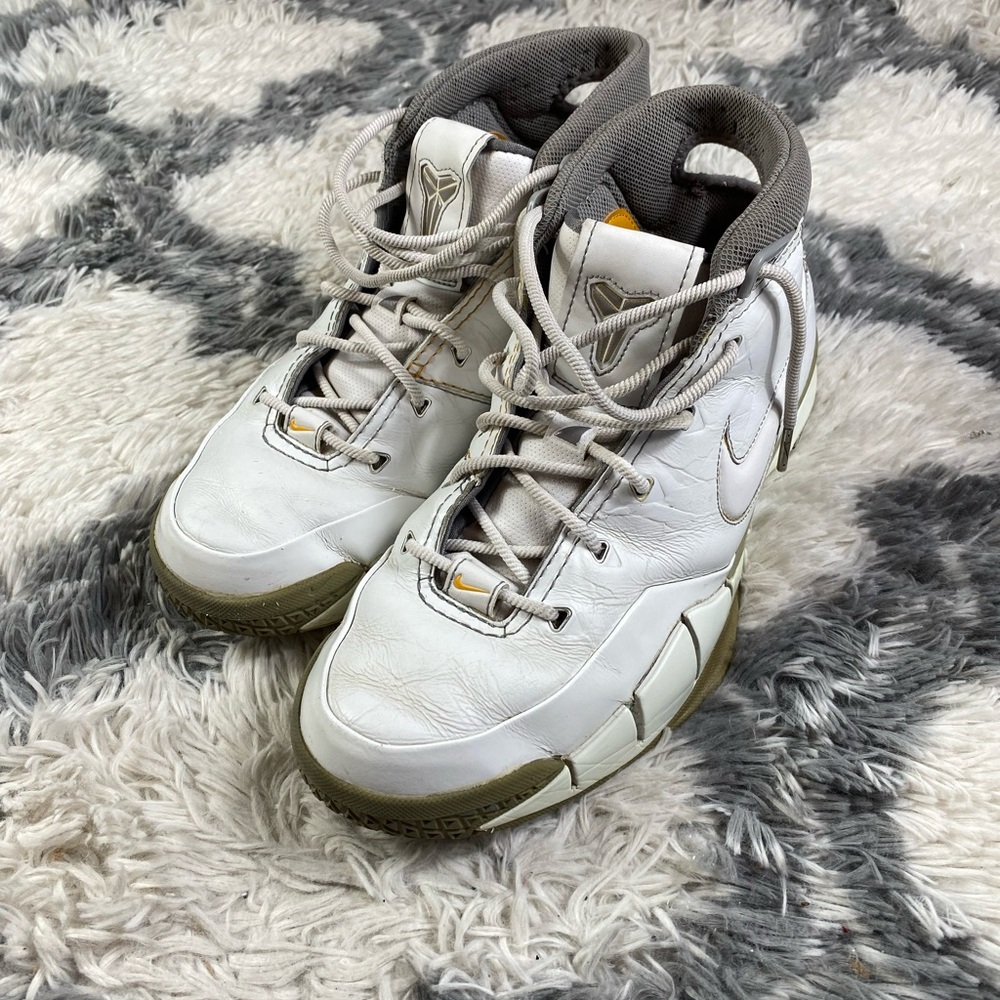 Nike Zoom Kobe 1 White Shark 2007 Retro Bryant Basketball Shoes Size 10.5